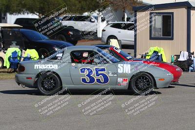 media/Nov-17-2024-CalClub SCCA (Sun) [[5252d9c58e]]/Around the Pits/